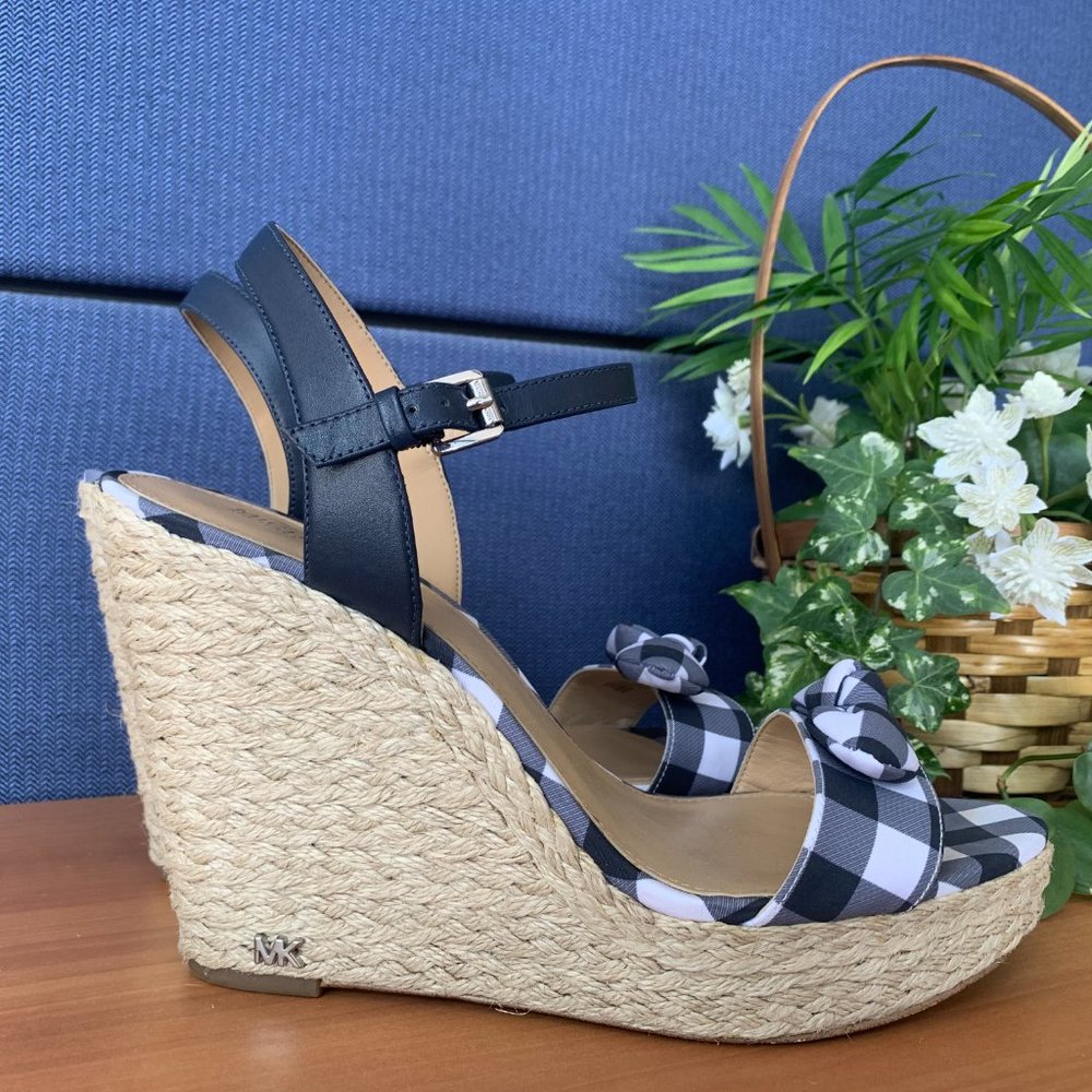 Michael Kors Women's Pippa Gingham Sandal Wedge Heels 10M Blue/White Checkered - Picture 3 of 5